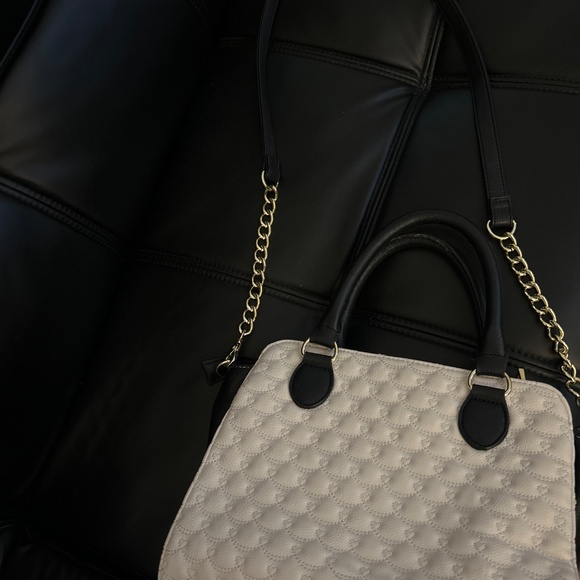 Betsey Johnson Purse - Picture 4 of 6